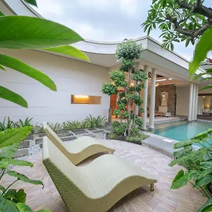 The Kasih & Seminyak (Bali)
